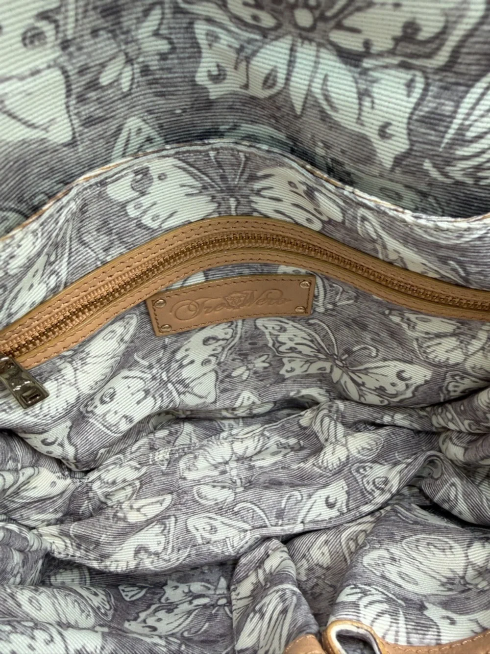 TreVero Leather Shoulder Bag